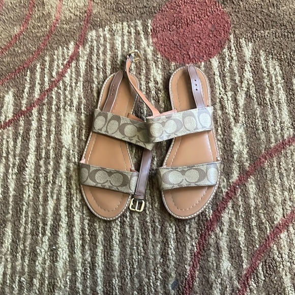Coach sandal In Signature Canvas. - Picture 1 of 9
